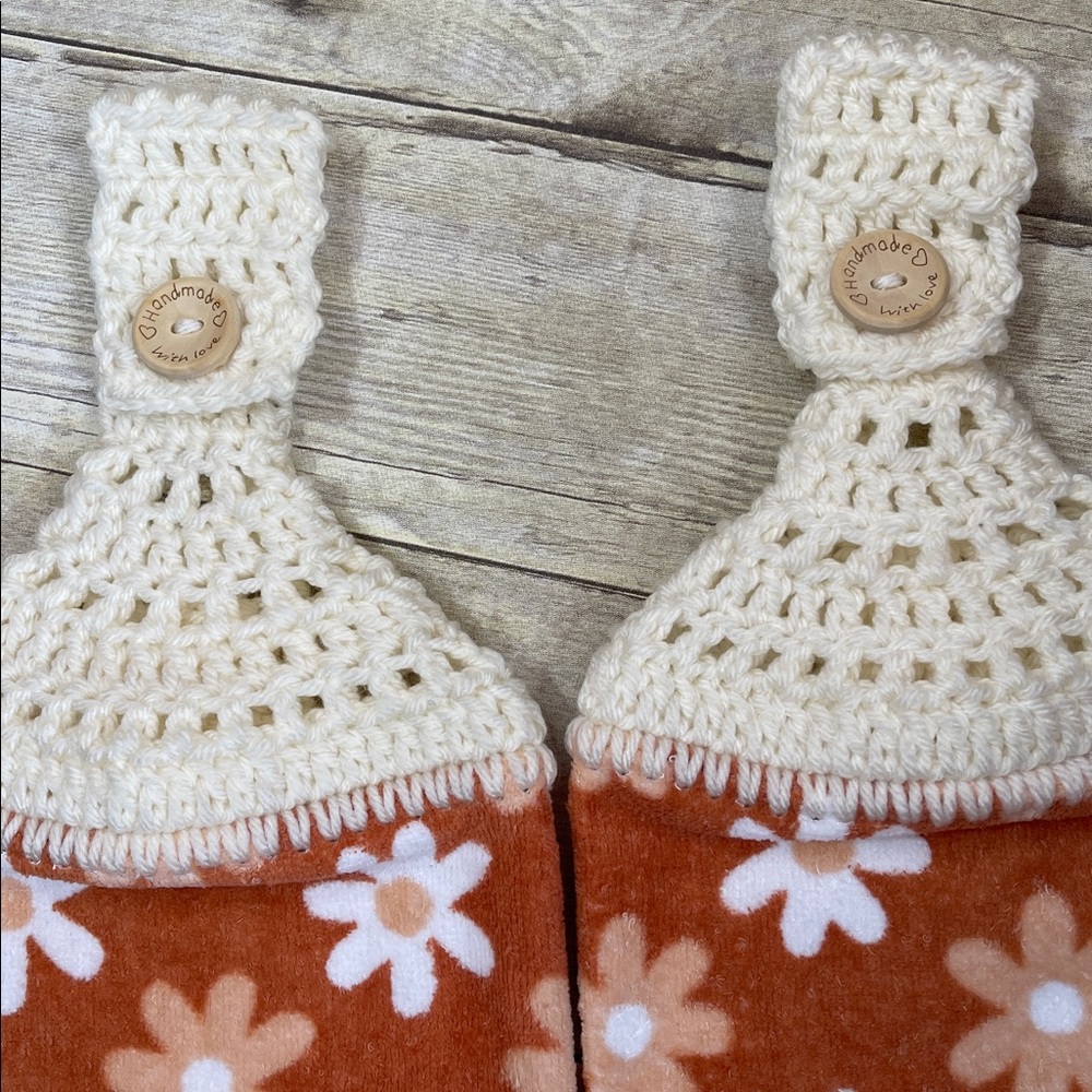 Two Crochet Top Hanging Hand Towels Daisies Burnt Orange&Peach Single Thick - Picture 2 of 5